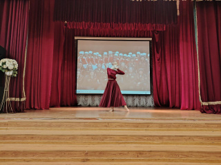 photo_5307580225321827958_y