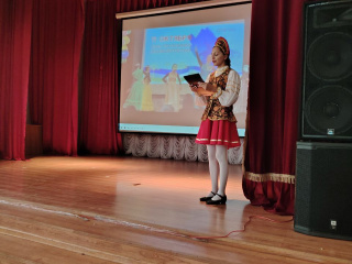 photo_5307580225321827962_y