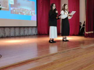 photo_5307580225321827965_y