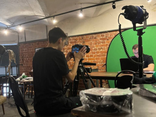 photo_5469720789843569778_y