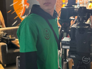 photo_5469720789843569779_y